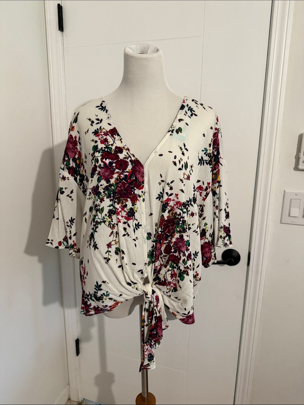White Floral V-Neck Tie-Front Blouse with Burgundy Accents